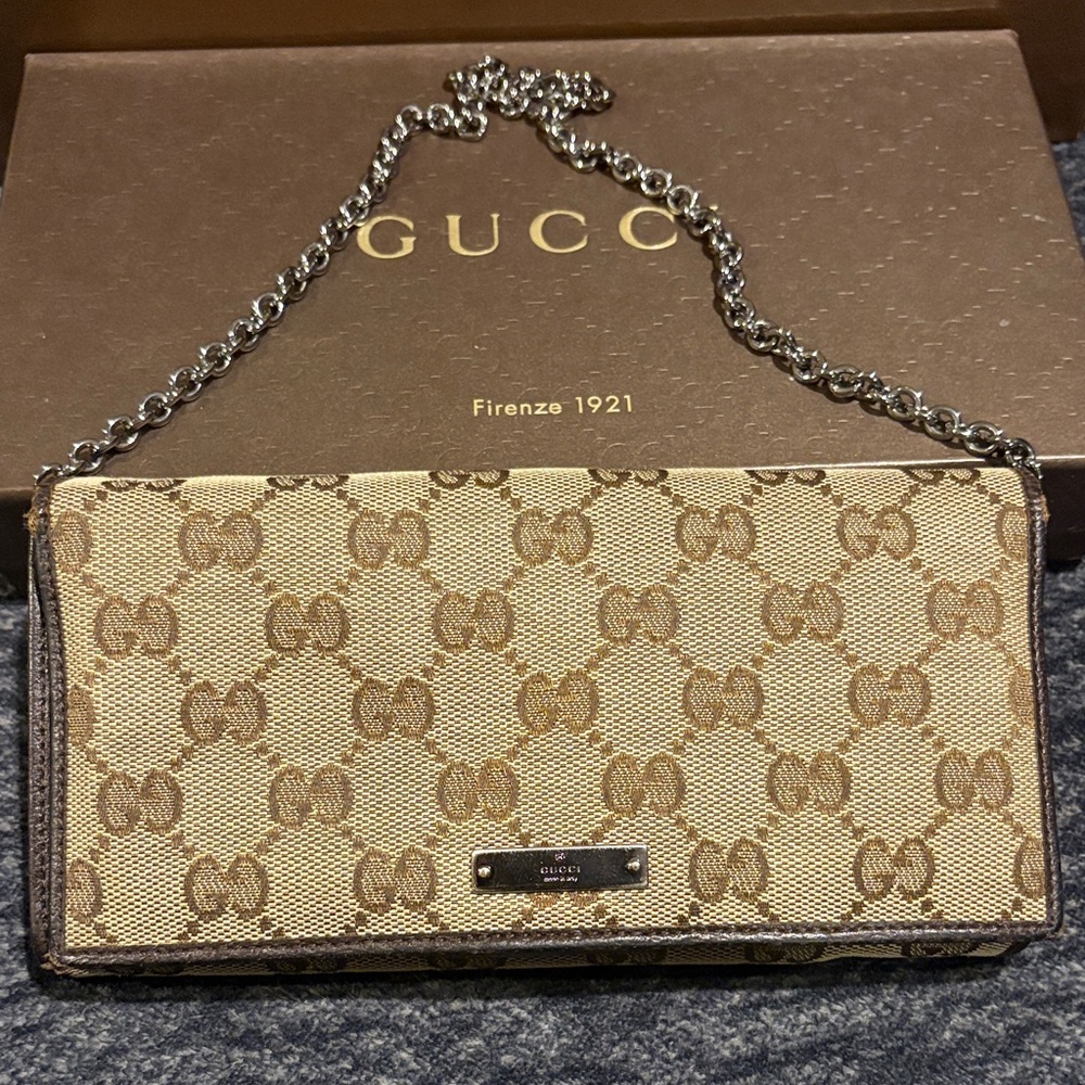 Gucci Beige/Brown GG Canvas Chain Wallet